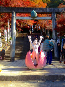 Statue of Momotaro born from a peach. 