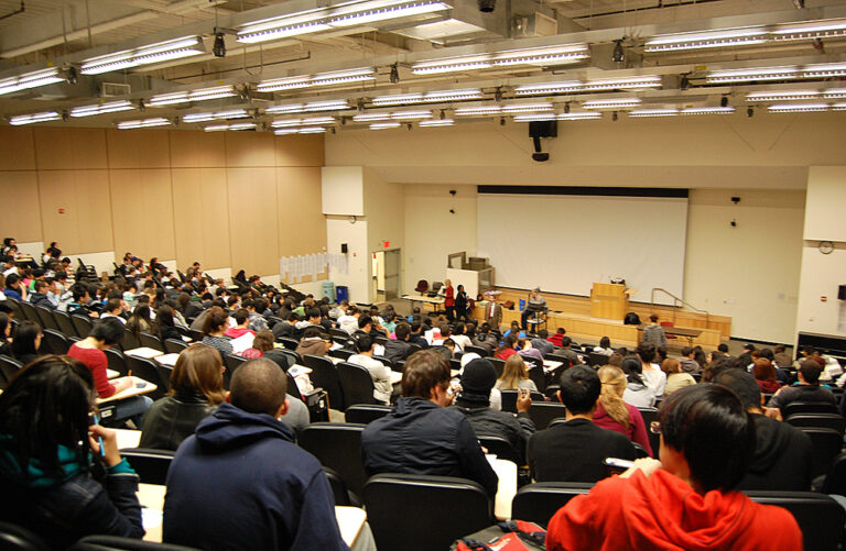 A college lecture room full of students.
